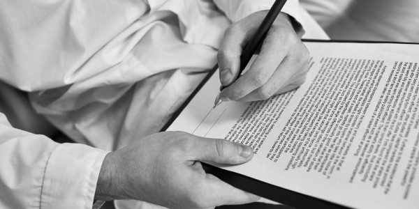 Contratos de Trabajo / Situaciones Irregulares en Barcelona · Contratos con Cláusulas Abusivas